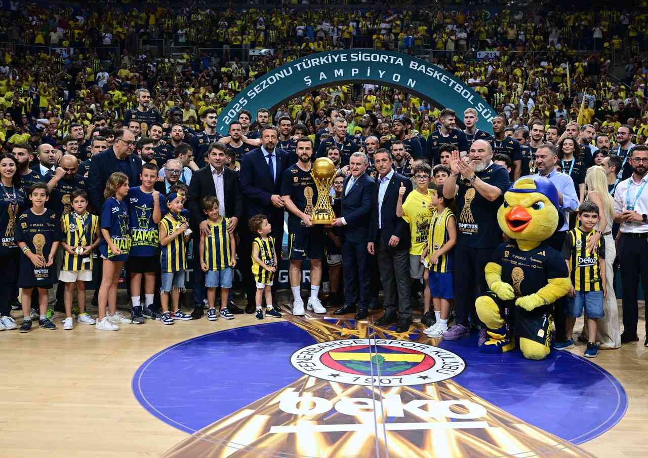 Fenerbahçe Beko, Basketbol Süper Ligi`nde Şampiyon!