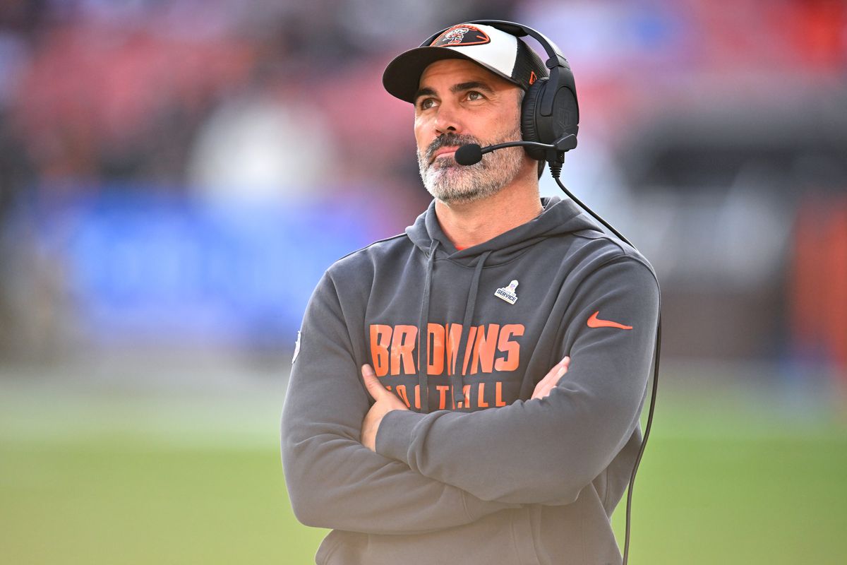 Coaches on the Hot Seat: McDaniel and Daboll Face Pressure
