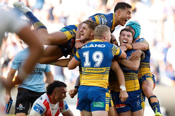 Dragons Soar Over Eels in Dominant WIN Stadium Victory