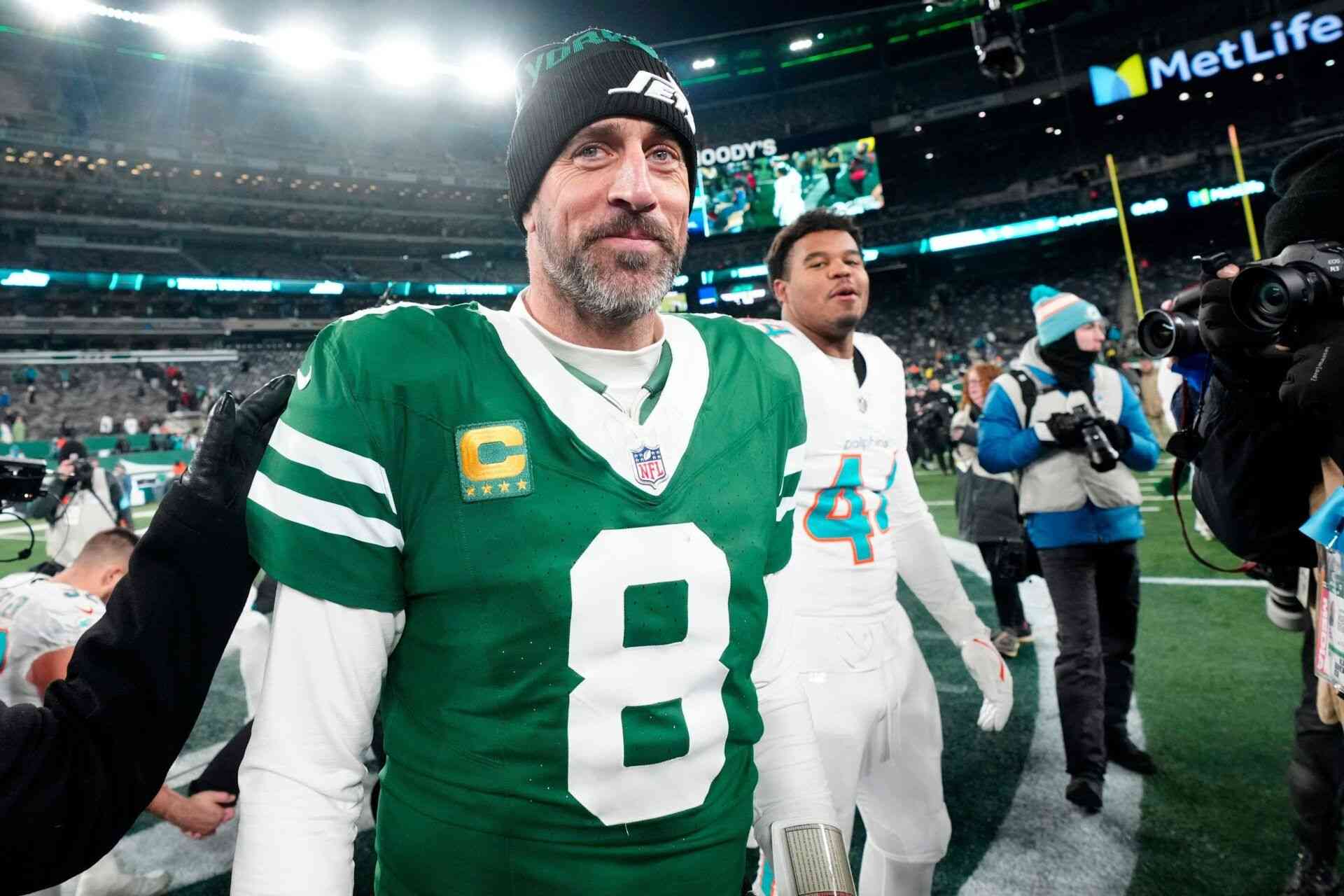 Rodgers Hints at Final Season with Steelers