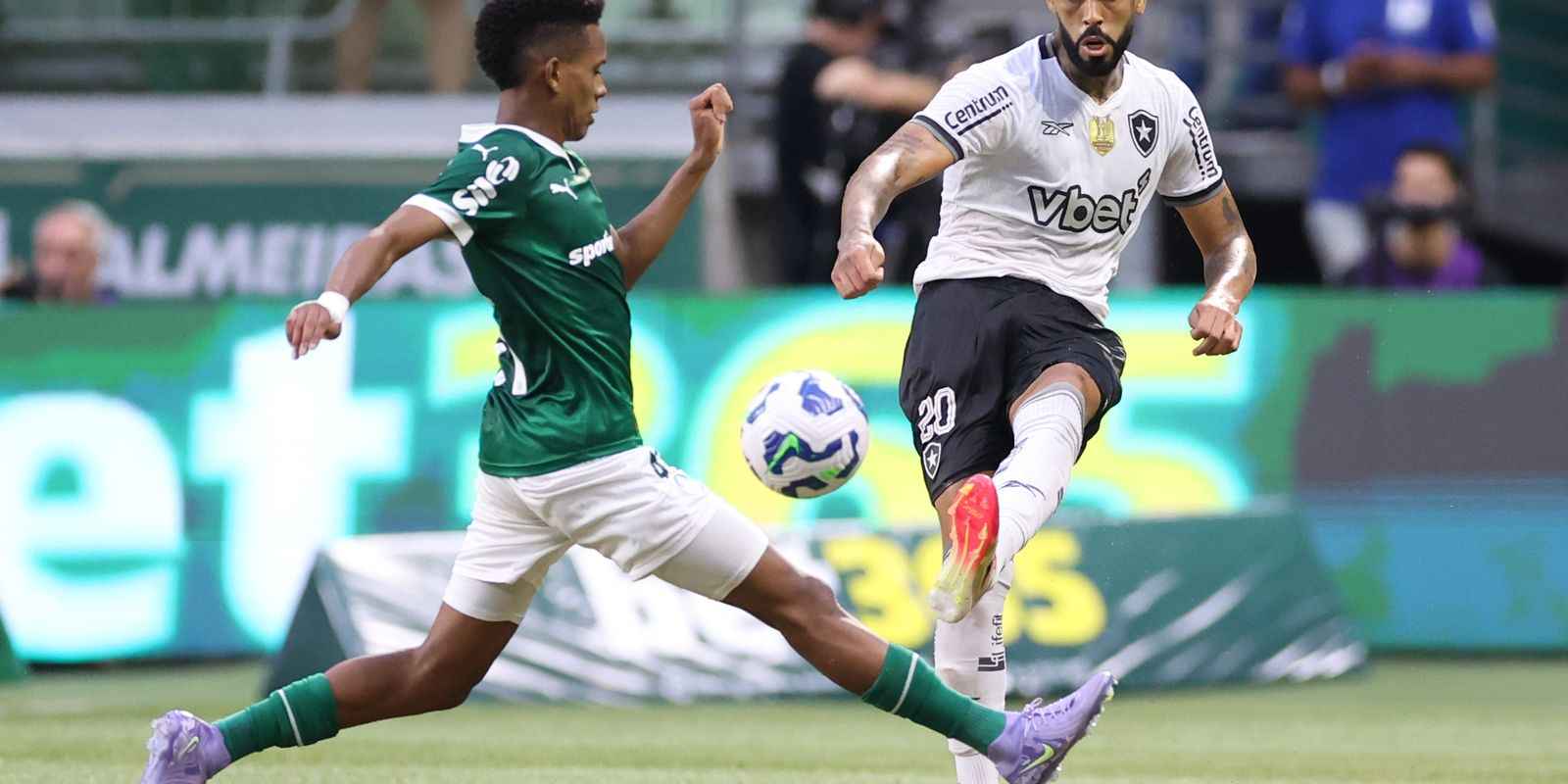 Palmeiras elimina Botafogo e avança no Mundial de Clubes