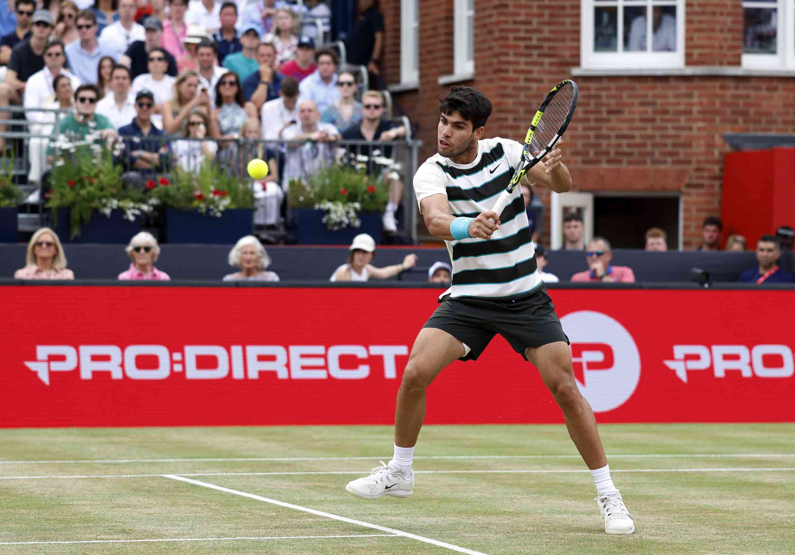 Alcaraz vise un triplé historique à Wimbledon