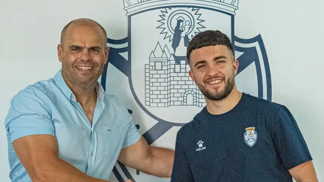 Feirense apresenta Jonathan Arriba como novo reforço