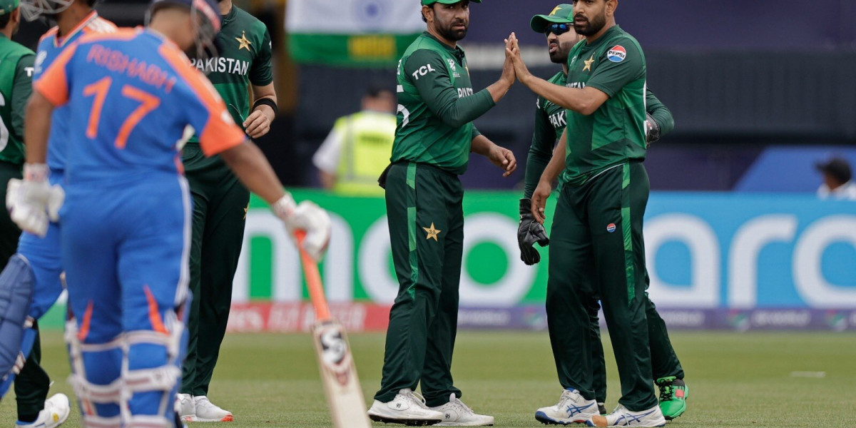 Ben Stokes Labelled 'Spoilt Kid', Shredded Into Pieces Over Handshake Row