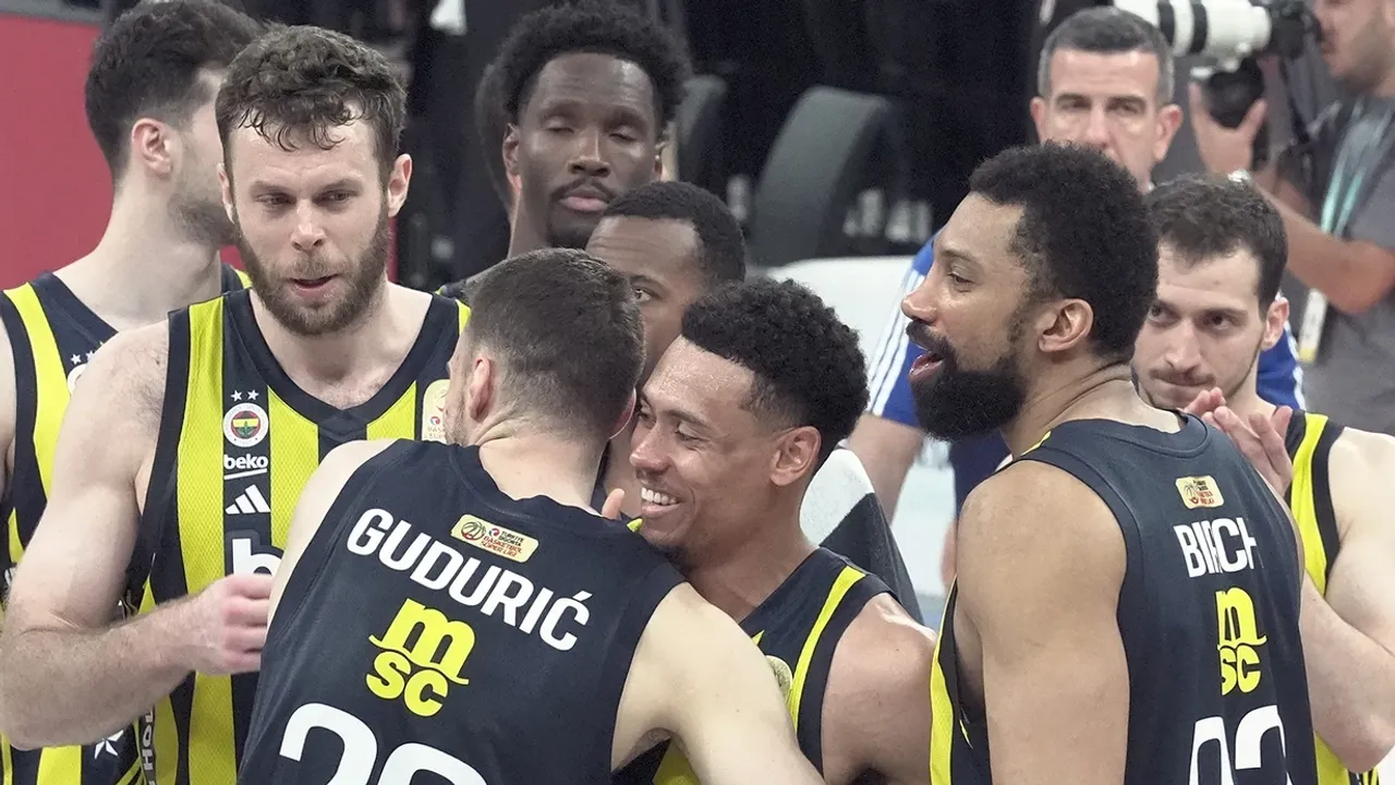 Fenerbahçe Beko, Beşiktaş`ı Yenerken Şampiyon Oldu