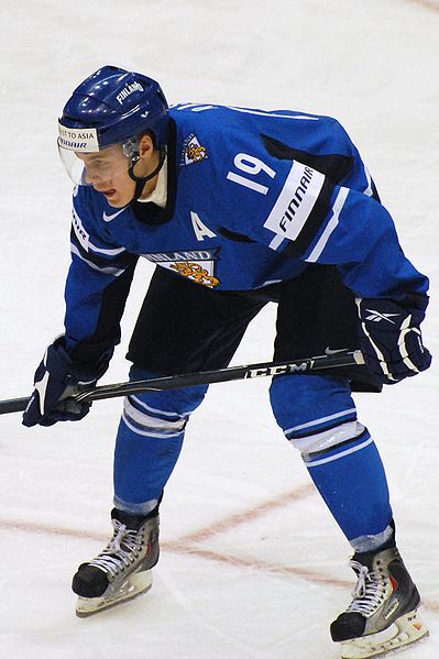 Joonas Rask vahvistaa Kiekko-Espoota, TPS nappaa Saarelan