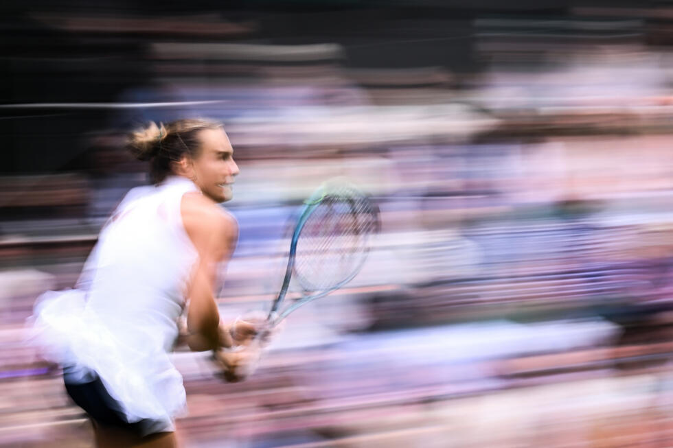 Siegemund Shocks Keys as Alcaraz Marches On