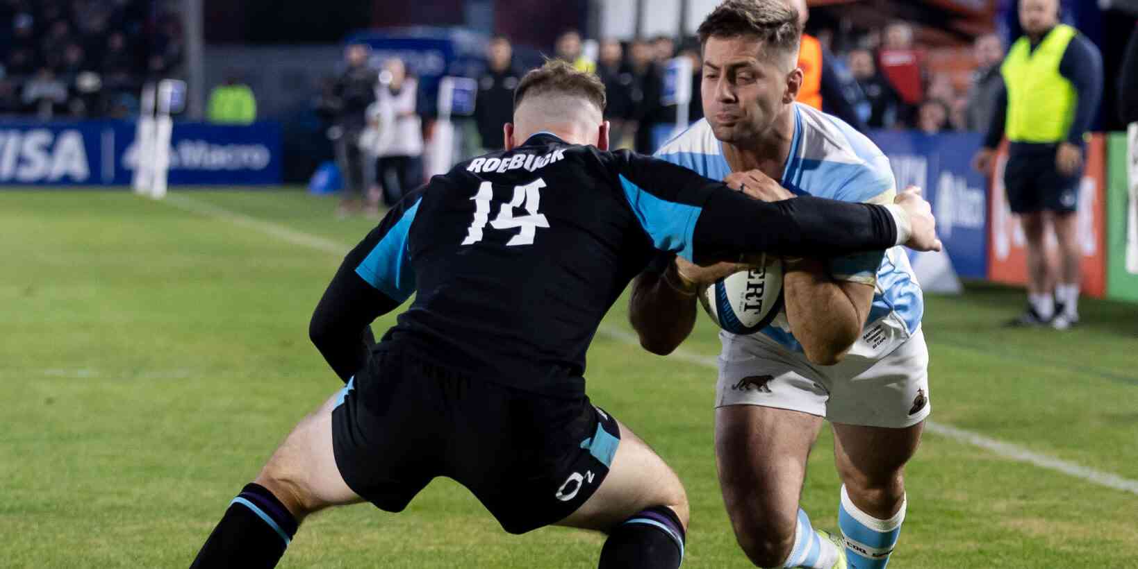 Angleterre écrase l`Argentine 35-12 à La Plata