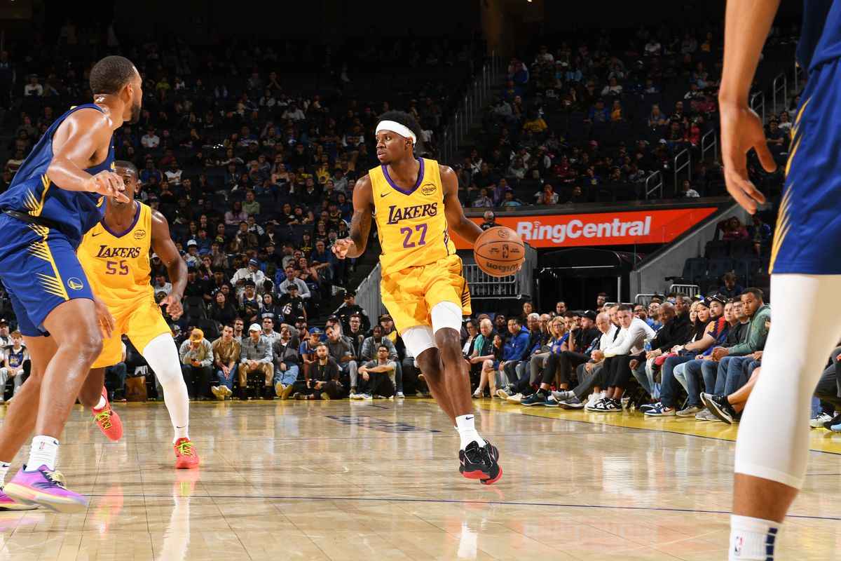 Warriors Edge Lakers in Thrilling California Classic Clash