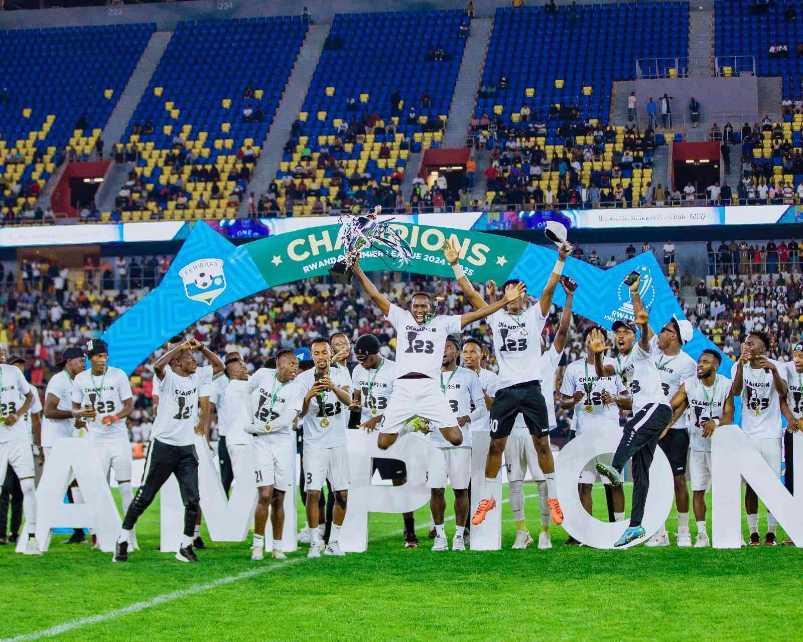 APR FC Triumphs Over Rayon Sports in Thrilling Clash