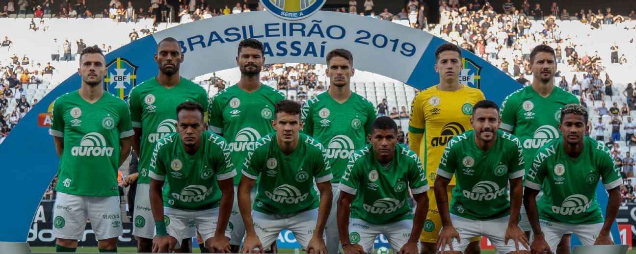 Chapecoense brilha com golaço de Walter Clar