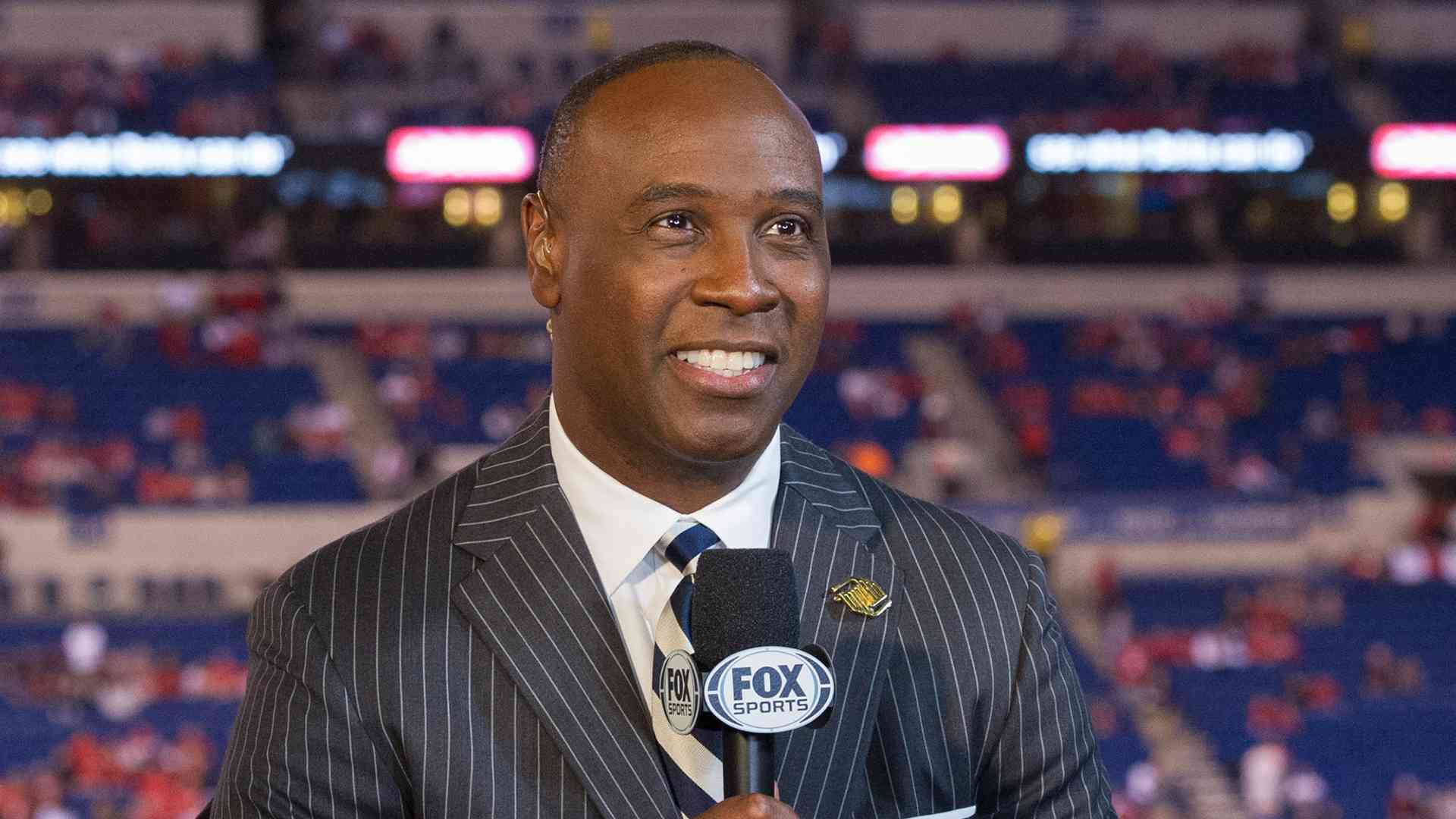 Charles Davis to Emcee NFF Awards Dinner