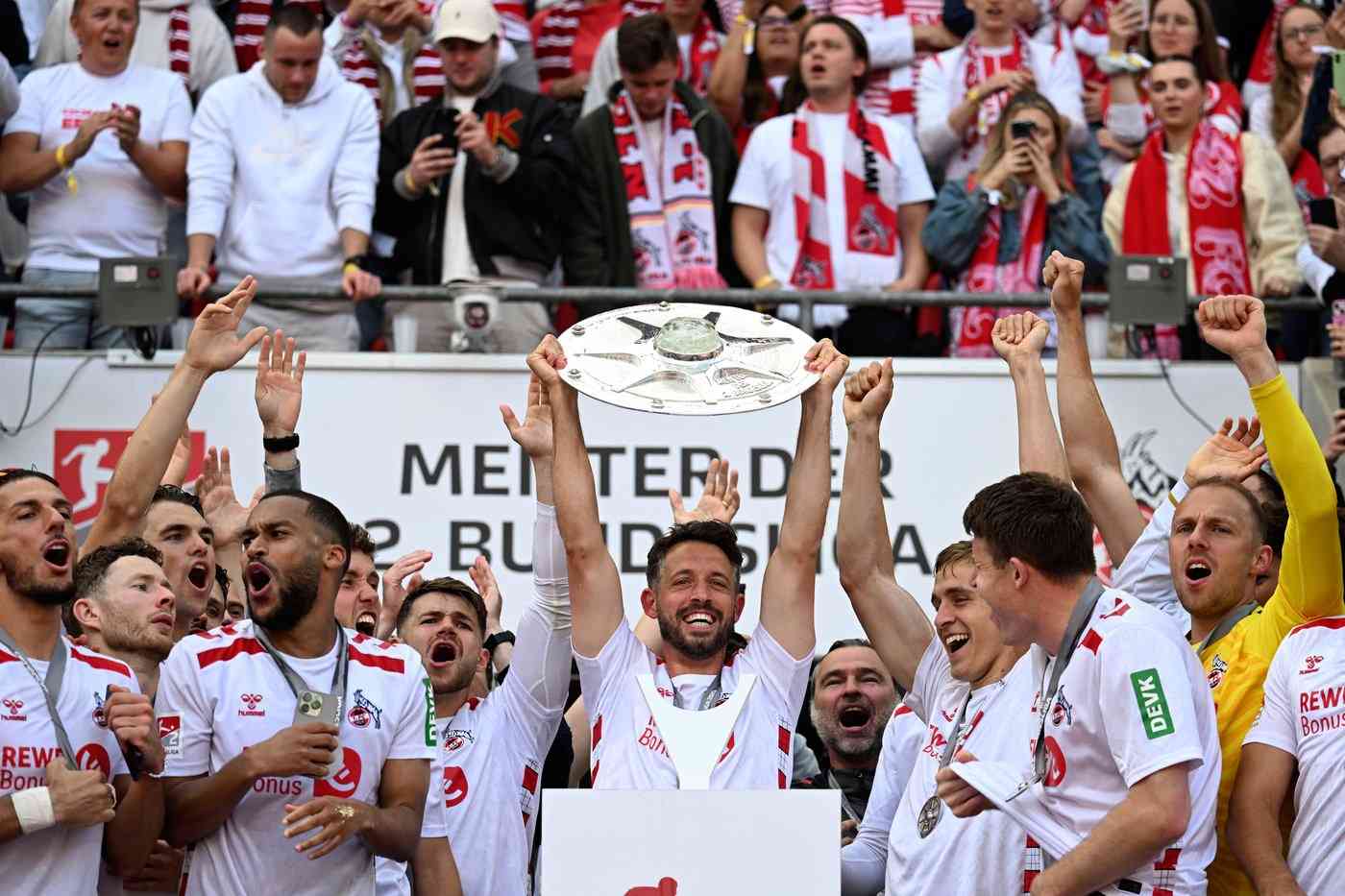 Köln dominiert Kaiserslautern mit 4:0 im Saisonfinale