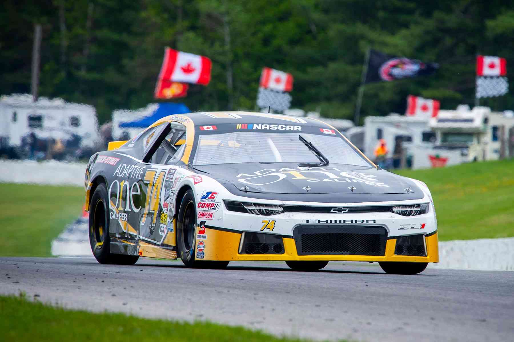 Lacroix vise la victoire à Edmonton pour NASCAR Canada