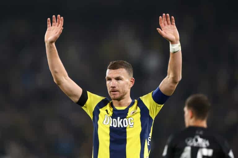 Osimhen bloccato, Dzeko alla Fiorentina: calciomercato in fermento