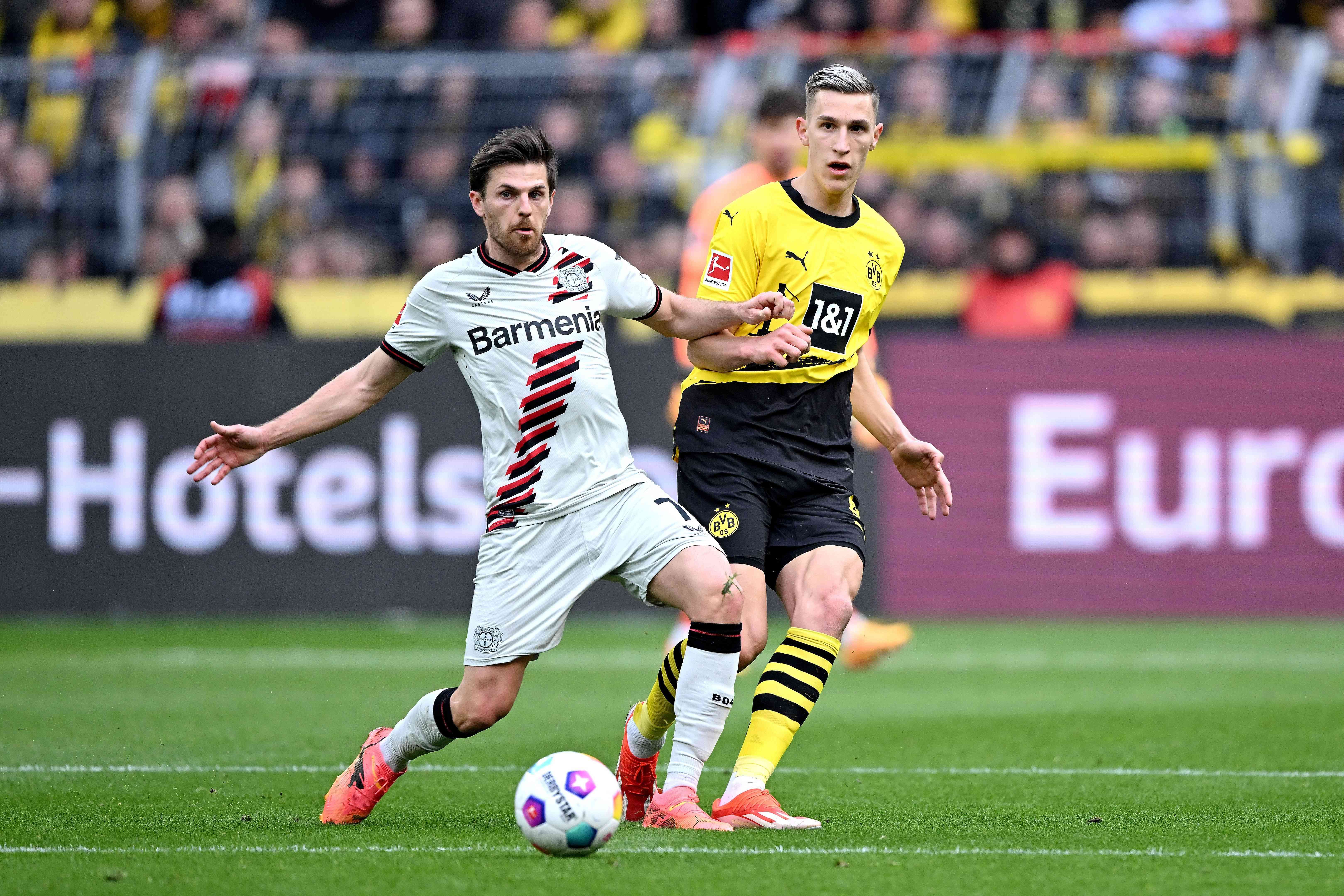 Dortmunds Hattrick-Held führt zum klaren Sieg