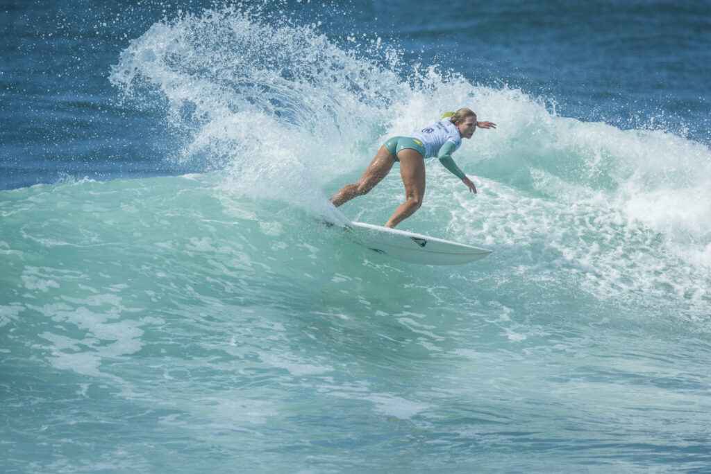 Lacanau Pro : Tessa Thyssen et Anaïs Blanchard éliminées