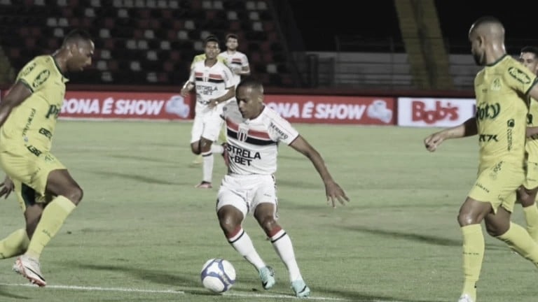 Empate sem gols: Botafogo-SP e Volta Redonda na Série B