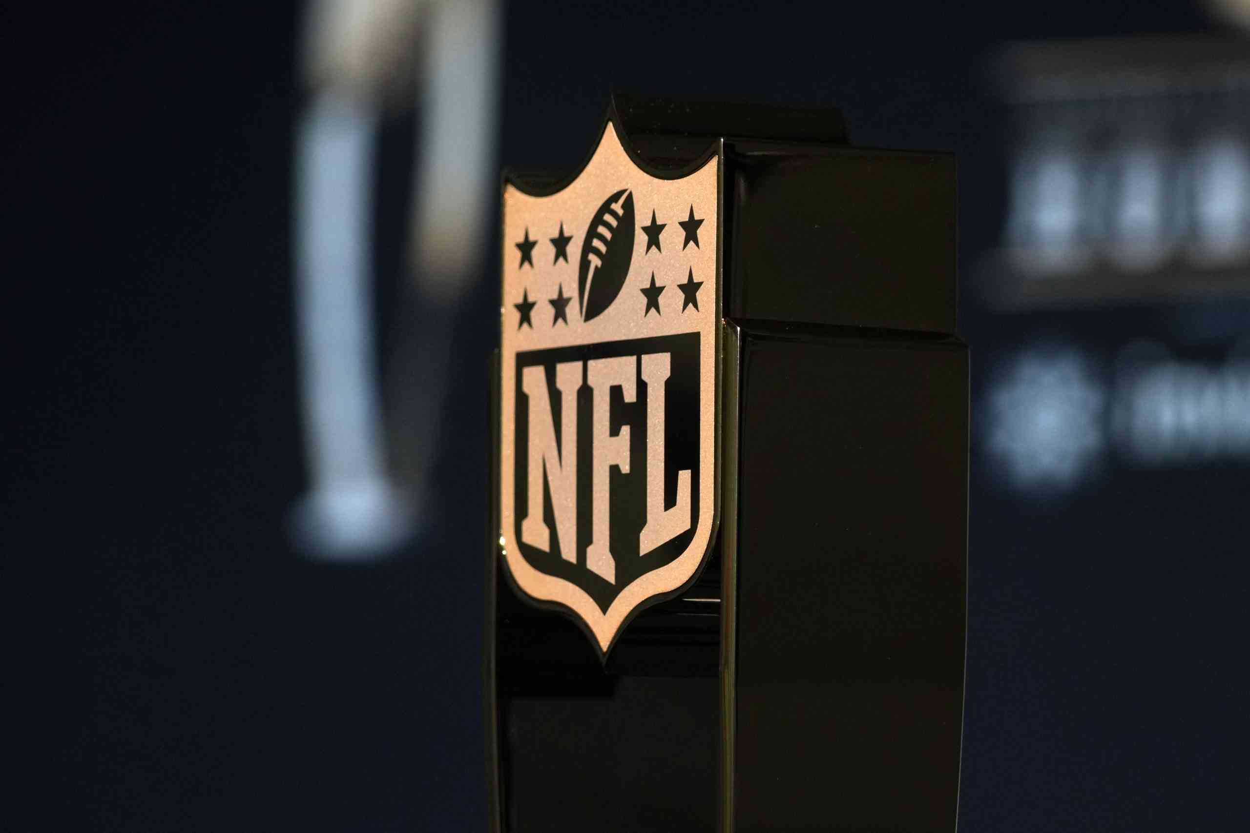 Batailles de position enflamment les camps NFL 2025