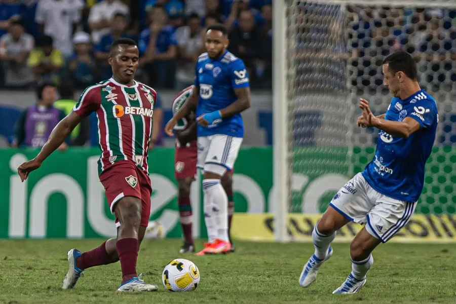 Fluminense e Cruzeiro se enfrentam no Maracanã